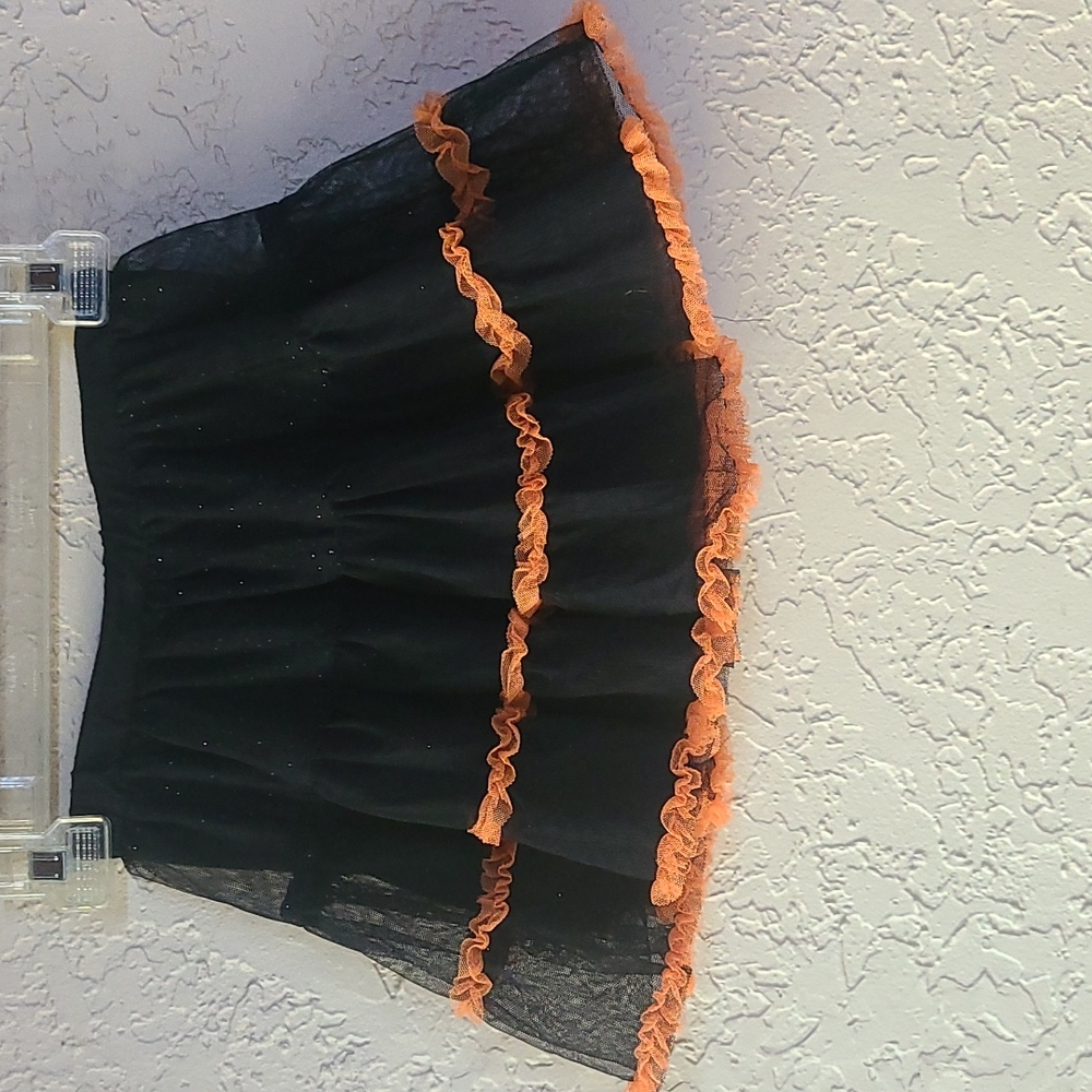 Twirl Girls Halloween Tutu skirt-Size 5T